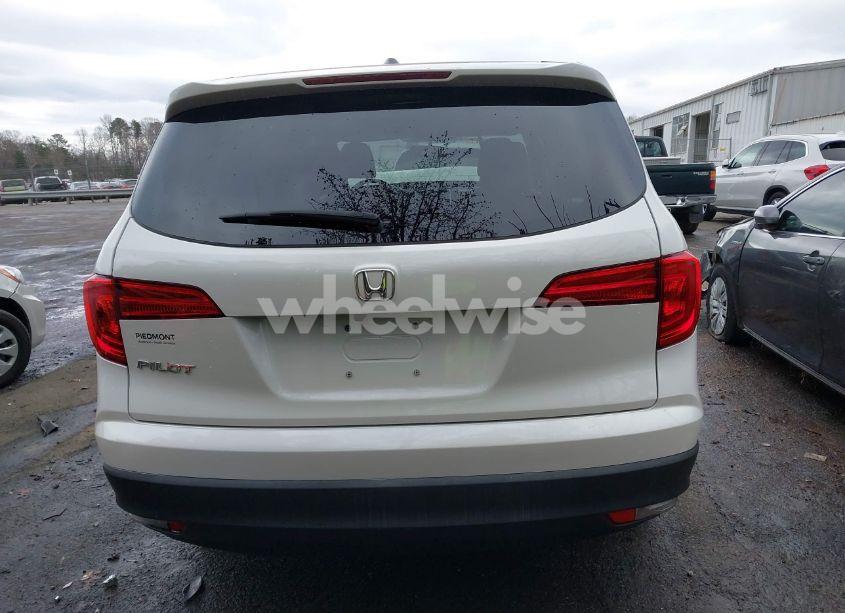 Photo 16 of 2018 Honda Pilot EX-L (VIN 5FNYF5H55JB031617)