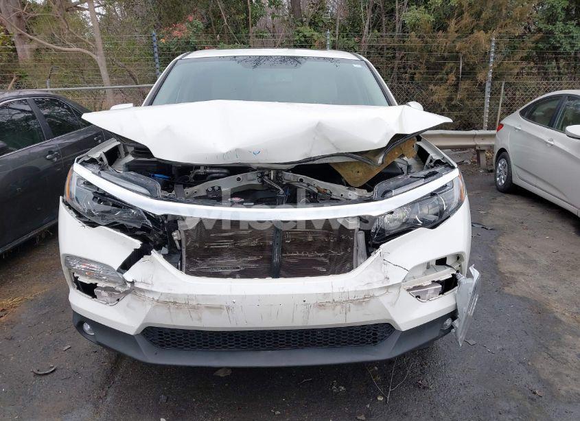 Photo 6 of 2018 Honda Pilot EX-L (VIN 5FNYF5H55JB031617)