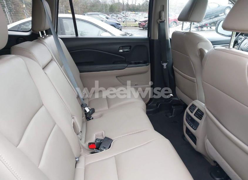 Photo 8 of 2018 Honda Pilot EX-L (VIN 5FNYF5H55JB031617)