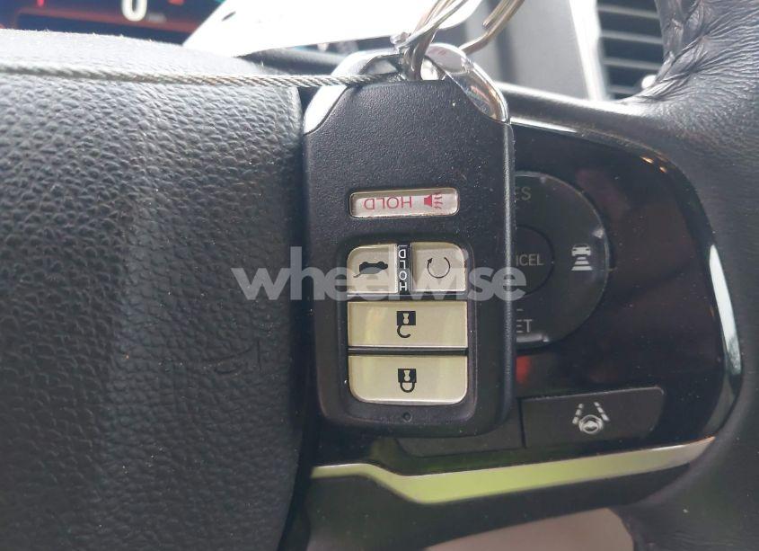 Photo 11 of 2021 Honda Pilot 2WD EX-L (VIN 5FNYF5H55MB028821)