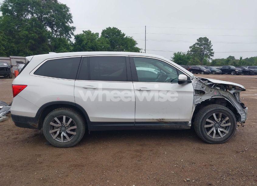 Photo 14 of 2021 Honda Pilot 2WD EX-L (VIN 5FNYF5H55MB028821)