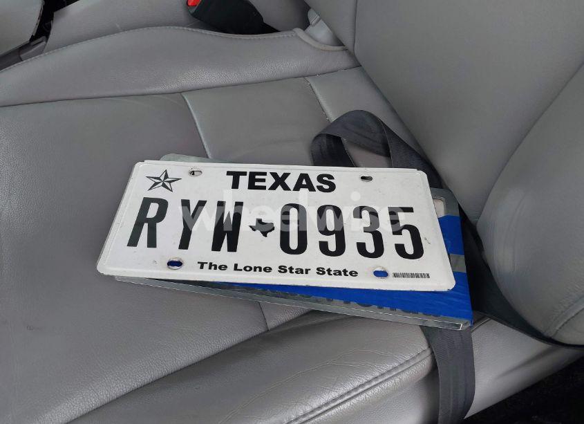 Photo 12 of 2022 Honda Pilot 2WD EX-L (VIN 5FNYF5H55NB000986)