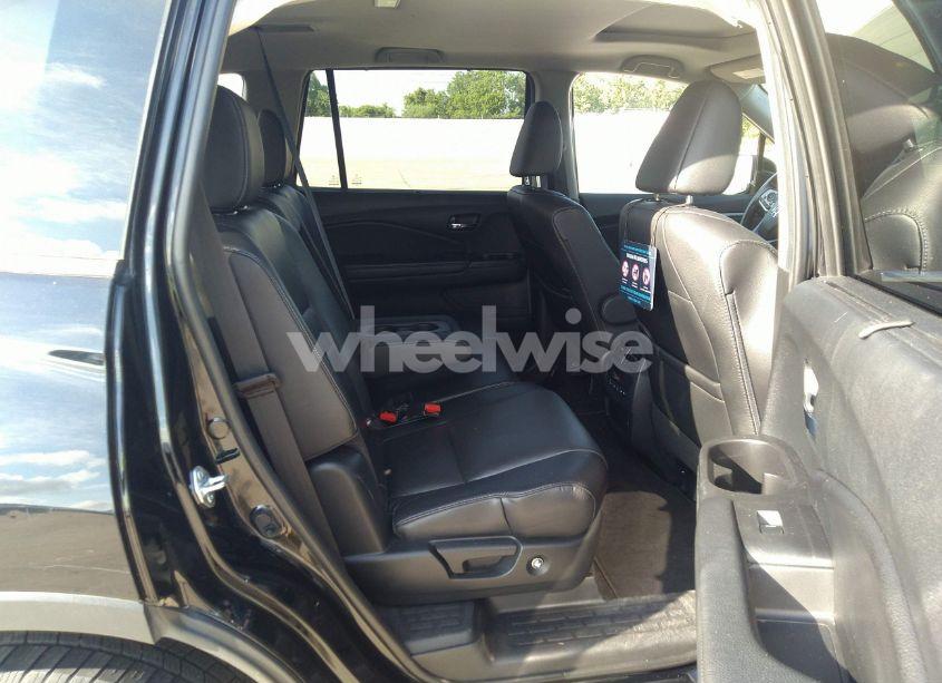 Photo 8 of 2022 Honda Pilot 2WD EX-L (VIN 5FNYF5H55NB003547)