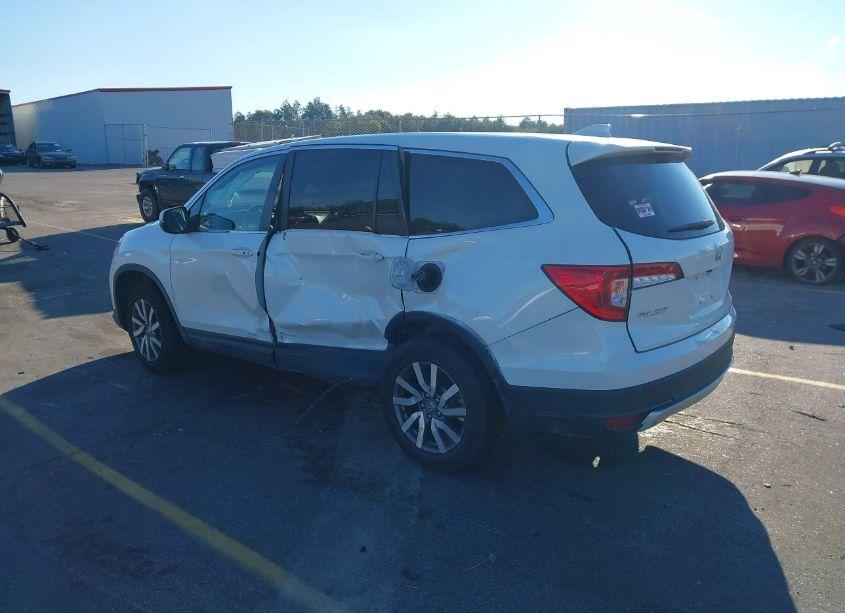 Photo 3 of 2022 Honda Pilot 2WD EX-L (VIN 5FNYF5H55NB009641)