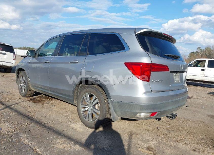 Photo 3 of 2018 Honda Pilot EX-L (VIN 5FNYF5H56JB000683)