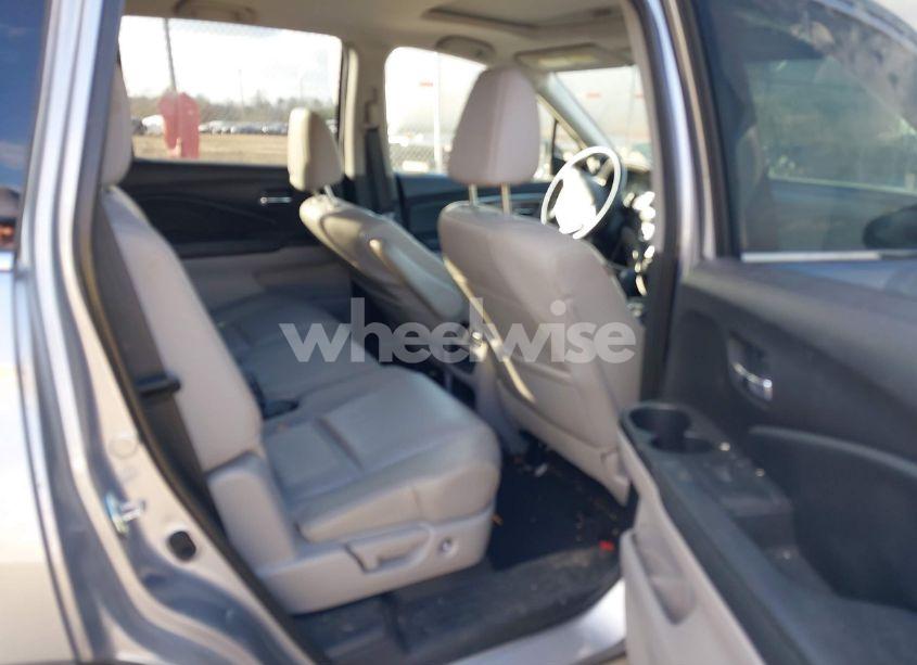 Photo 8 of 2018 Honda Pilot EX-L (VIN 5FNYF5H56JB000683)