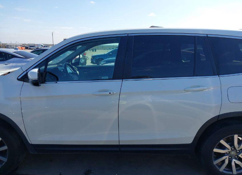 Photo 14 of 2019 Honda Pilot EX-L (VIN 5FNYF5H56KB035158)