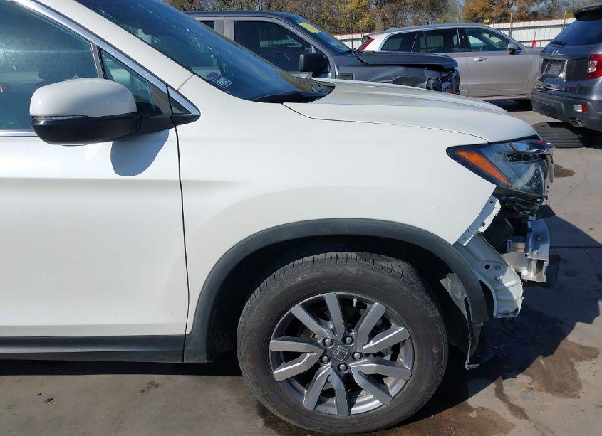 Photo 18 of 2019 Honda Pilot EX-L (VIN 5FNYF5H56KB035158)