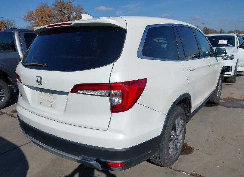 Photo 4 of 2019 Honda Pilot EX-L (VIN 5FNYF5H56KB035158)