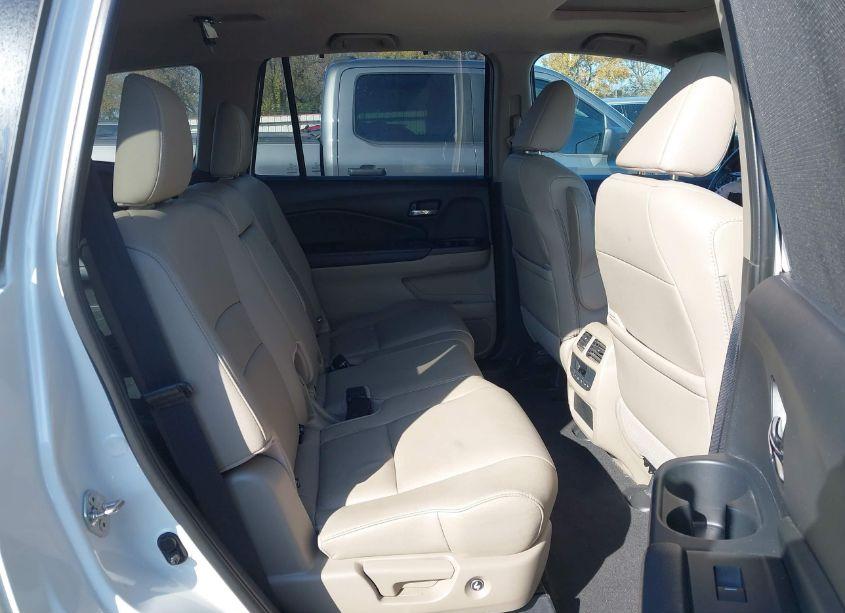 Photo 8 of 2019 Honda Pilot EX-L (VIN 5FNYF5H56KB035158)