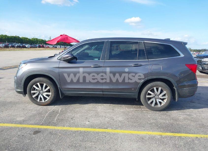 Photo 14 of 2021 Honda Pilot 2WD EX-L (VIN 5FNYF5H56MB011624)
