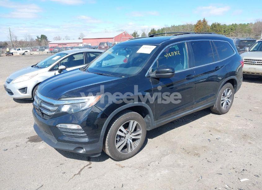 Photo 2 of 2016 Honda Pilot EX-L (VIN 5FNYF5H57GB023852)