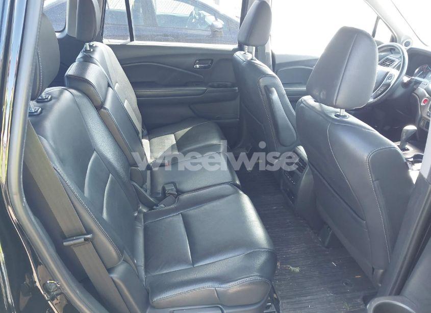 Photo 8 of 2016 Honda Pilot EX-L (VIN 5FNYF5H57GB023852)