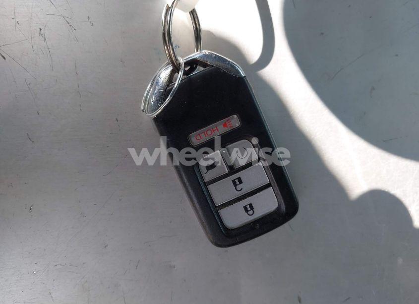 Photo 11 of 2017 Honda Pilot EX-L (VIN 5FNYF5H57HB005353)