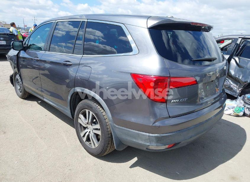 Photo 3 of 2017 Honda Pilot EX-L (VIN 5FNYF5H57HB005353)