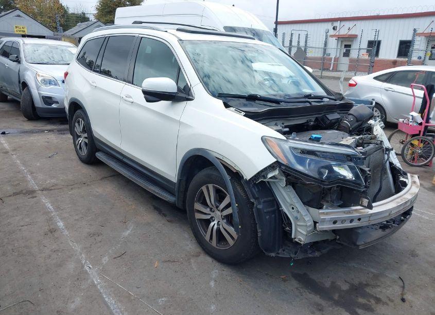 2017 Honda Pilot EX-L (VIN 5FNYF5H57HB023528) main photo