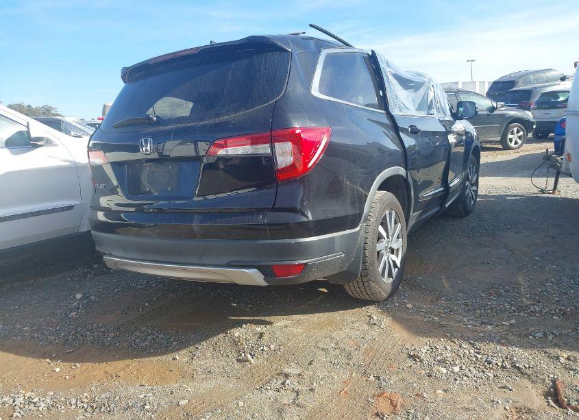 Photo 4 of 2019 Honda Pilot EX-L (VIN 5FNYF5H57KB015274)