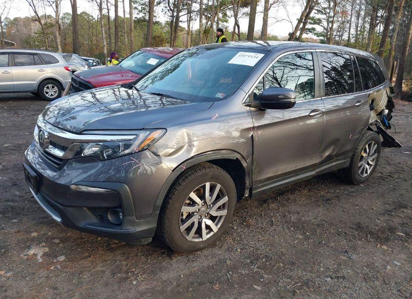 Photo 2 of 2021 Honda Pilot 2WD EX-L (VIN 5FNYF5H57MB016864)