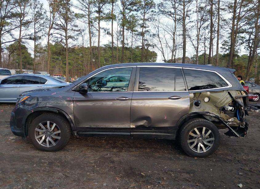 Photo 6 of 2021 Honda Pilot 2WD EX-L (VIN 5FNYF5H57MB016864)