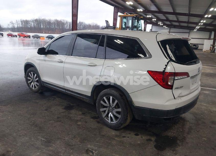 Photo 3 of 2021 Honda Pilot 2WD EX-L (VIN 5FNYF5H57MB022843)