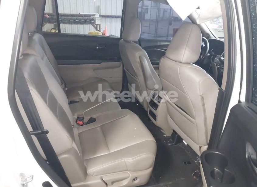 Photo 8 of 2021 Honda Pilot 2WD EX-L (VIN 5FNYF5H57MB022843)