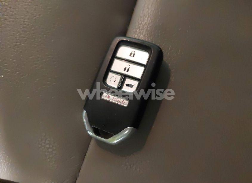 Photo 11 of 2021 Honda Pilot 2WD EX-L (VIN 5FNYF5H57MB040081)