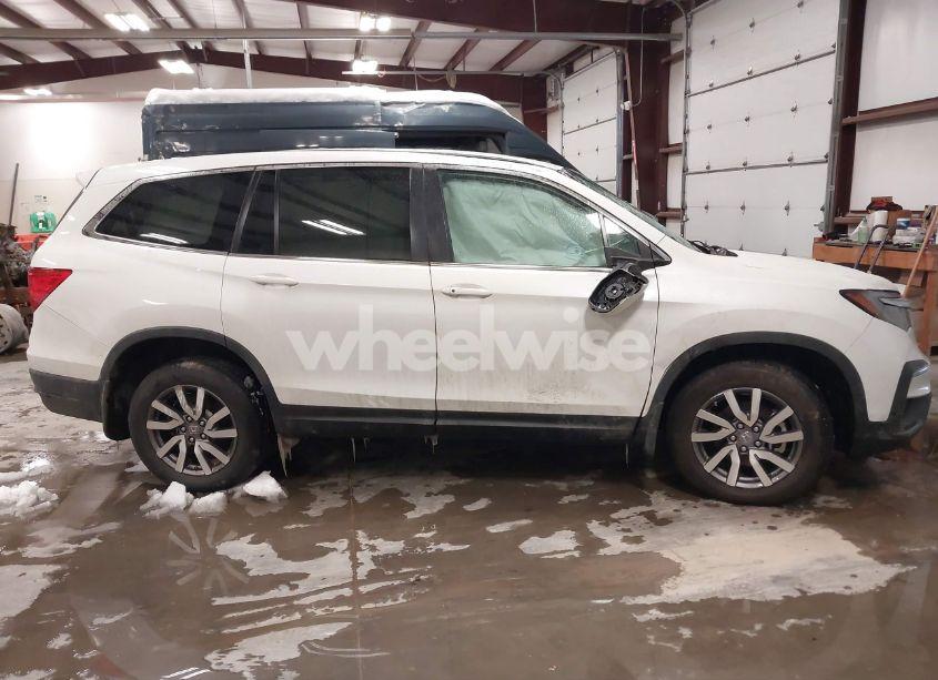 Photo 13 of 2021 Honda Pilot 2WD EX-L (VIN 5FNYF5H57MB040081)