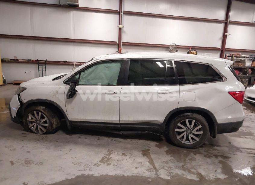 Photo 14 of 2021 Honda Pilot 2WD EX-L (VIN 5FNYF5H57MB040081)