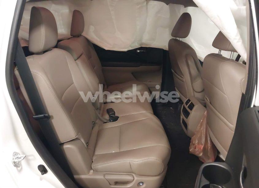 Photo 8 of 2021 Honda Pilot 2WD EX-L (VIN 5FNYF5H57MB040081)