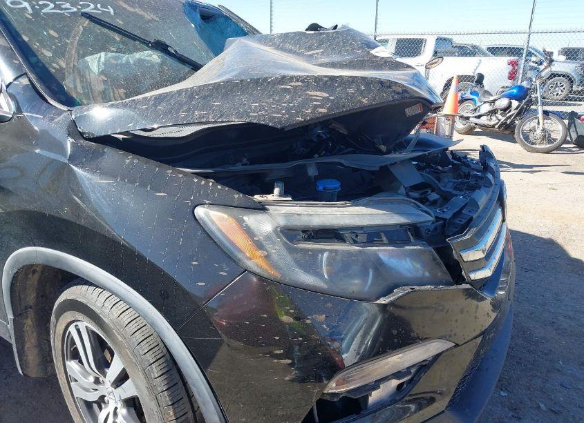 Photo 6 of 2016 Honda Pilot EX-L (VIN 5FNYF5H58GB046055)