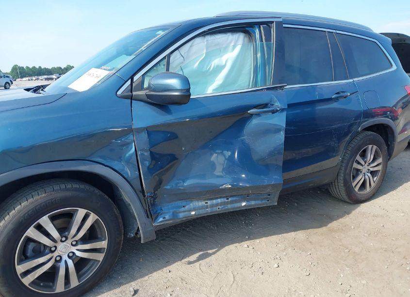 Photo 6 of 2017 Honda Pilot EX-L (VIN 5FNYF5H58HB008598)