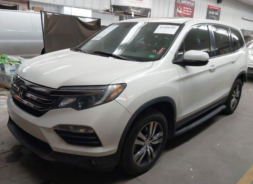 Photo 2 of 2017 Honda Pilot EX-L (VIN 5FNYF5H58HB042895)