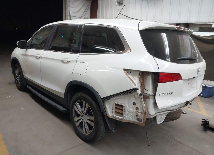 Photo 3 of 2017 Honda Pilot EX-L (VIN 5FNYF5H58HB042895)