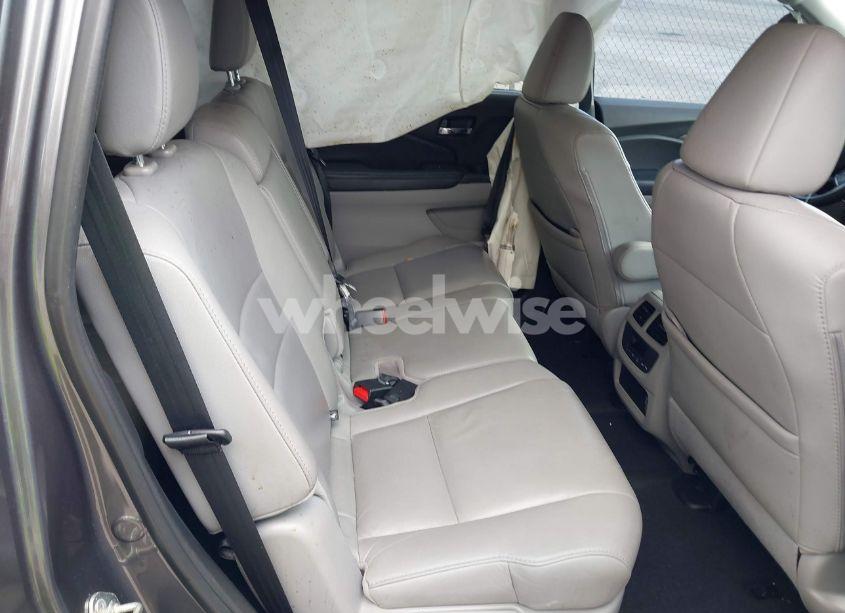 Photo 8 of 2019 Honda Pilot EX-L (VIN 5FNYF5H58KB045870)