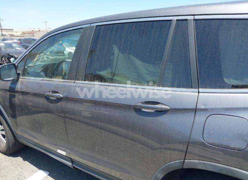 Photo 15 of 2016 Honda Pilot EX-L (VIN 5FNYF5H59GB040426)