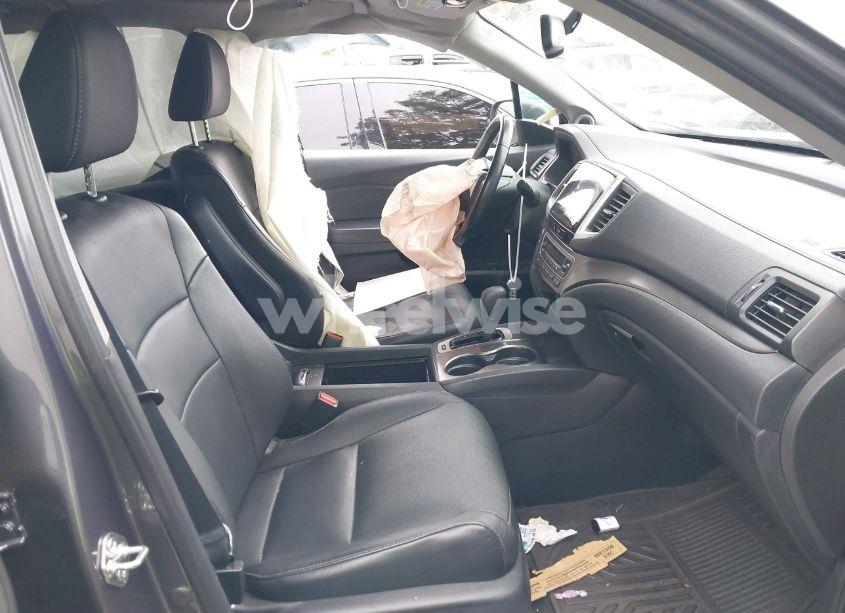 Photo 5 of 2016 Honda Pilot EX-L (VIN 5FNYF5H59GB040426)