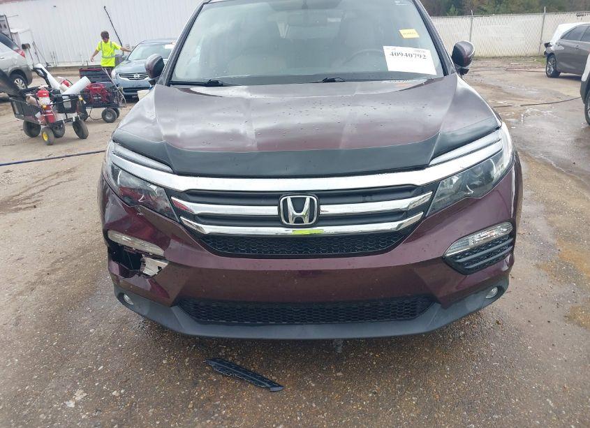 Photo 17 of 2017 Honda Pilot EX-L (VIN 5FNYF5H59HB008562)