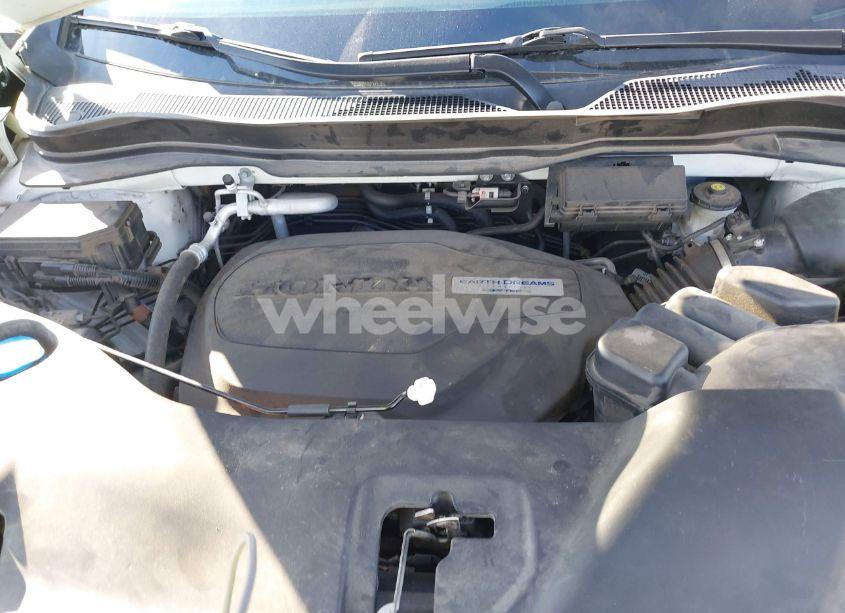 Photo 10 of 2017 Honda Pilot EX-L (VIN 5FNYF5H59HB027726)