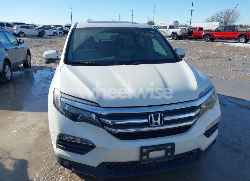Photo 11 of 2017 Honda Pilot EX-L (VIN 5FNYF5H59HB027726)