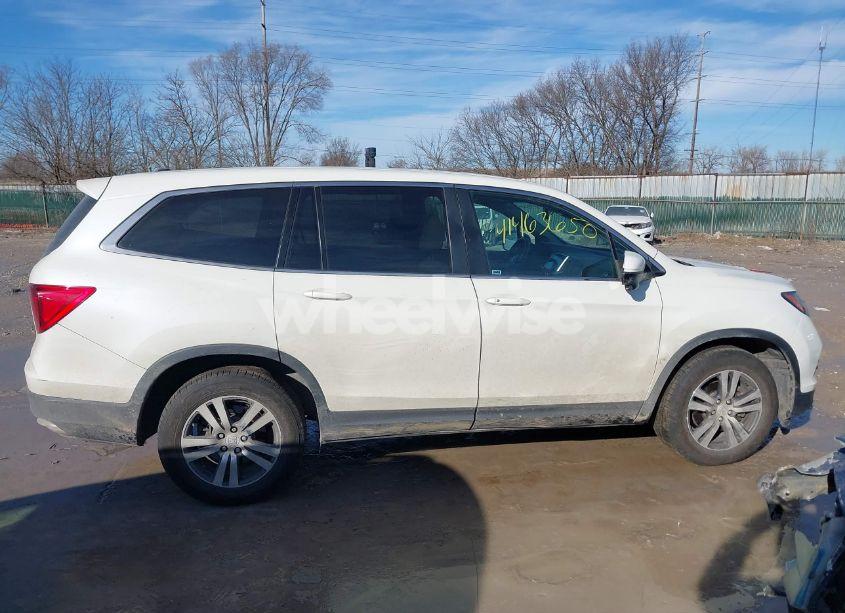 Photo 12 of 2017 Honda Pilot EX-L (VIN 5FNYF5H59HB027726)