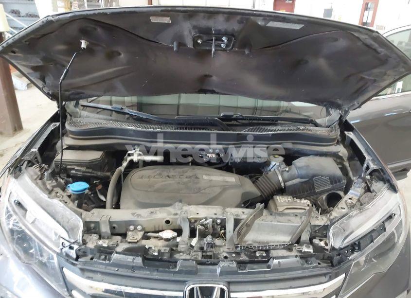 Photo 10 of 2017 Honda Pilot EX-L (VIN 5FNYF5H59HB036619)