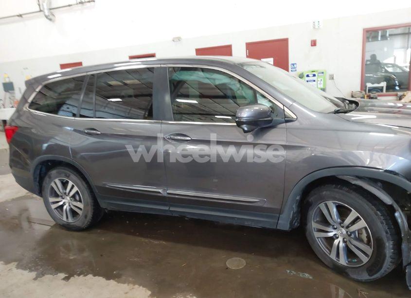 Photo 14 of 2017 Honda Pilot EX-L (VIN 5FNYF5H59HB036619)
