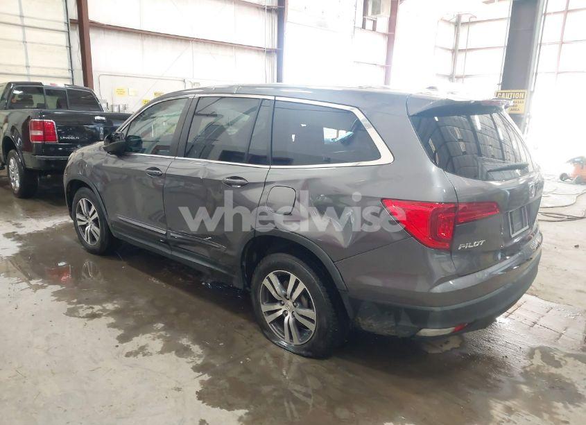 Photo 3 of 2017 Honda Pilot EX-L (VIN 5FNYF5H59HB036619)