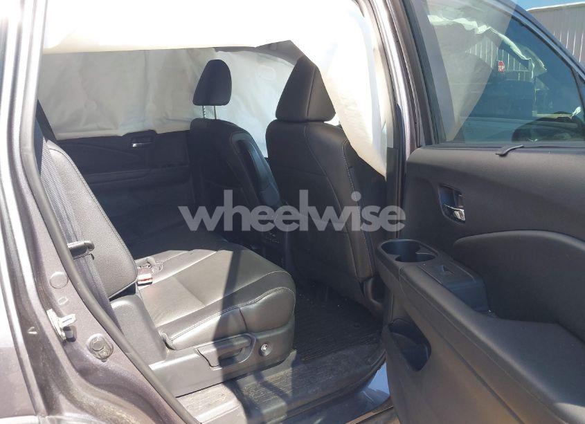 Photo 8 of 2019 Honda Pilot EX-L (VIN 5FNYF5H59KB036434)