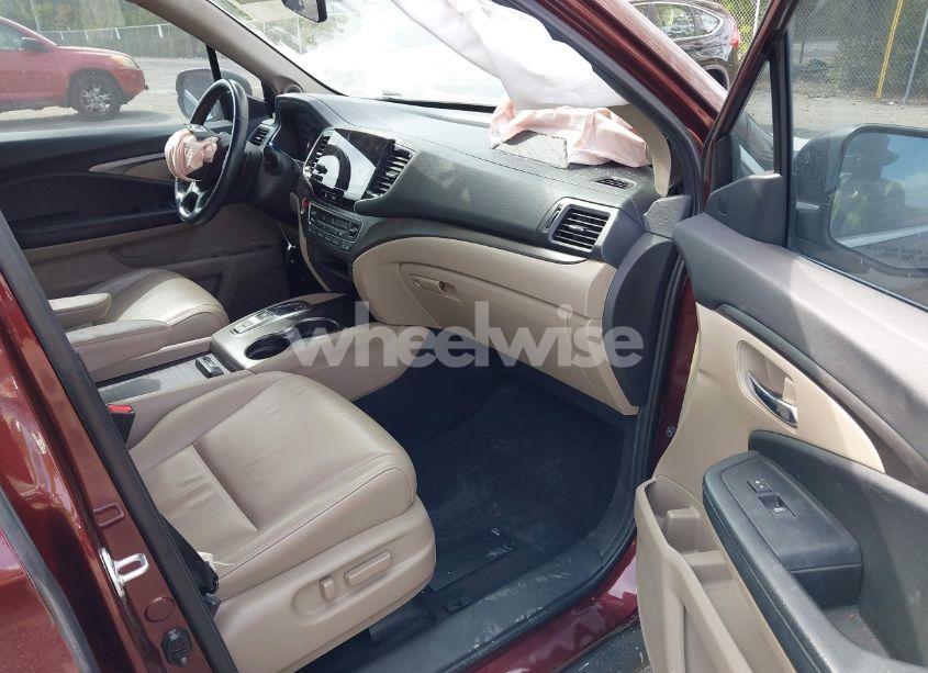 Photo 5 of 2021 Honda Pilot 2WD EX-L (VIN 5FNYF5H59MB025937)