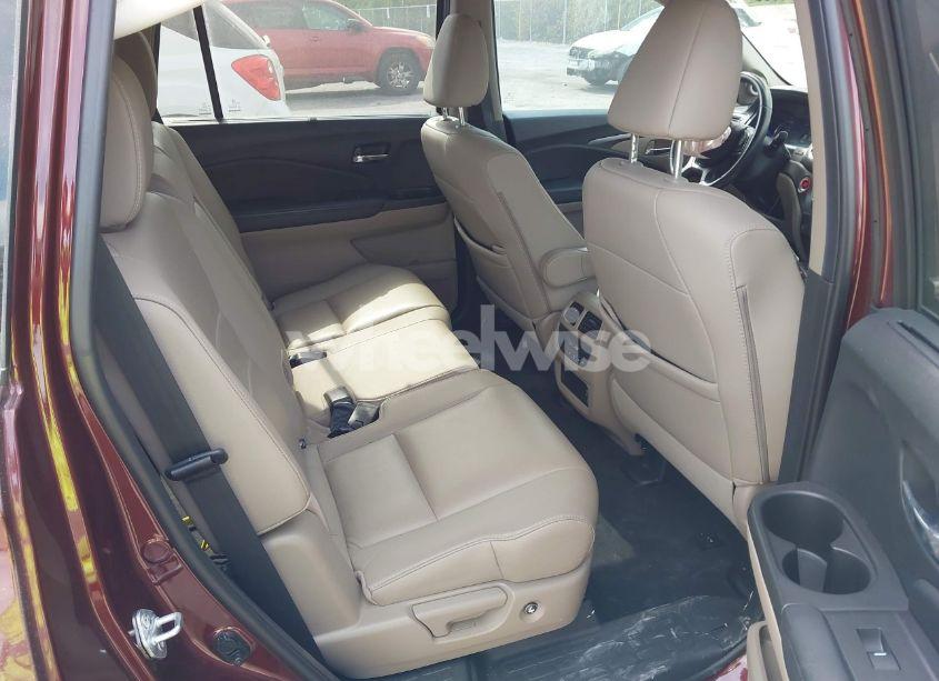 Photo 8 of 2021 Honda Pilot 2WD EX-L (VIN 5FNYF5H59MB025937)