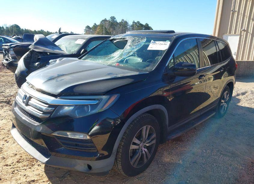 Photo 2 of 2016 Honda Pilot EX-L (VIN 5FNYF5H5XGB005605)