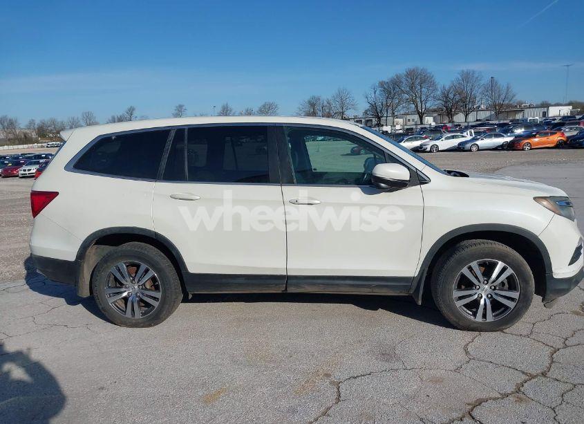Photo 14 of 2016 Honda Pilot EX-L (VIN 5FNYF5H5XGB016152)