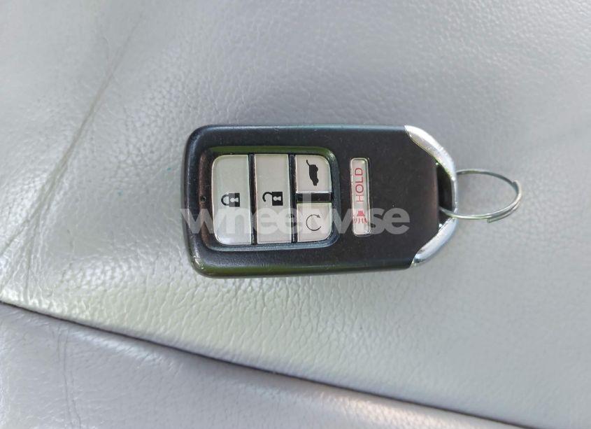 Photo 11 of 2016 Honda Pilot EX-L (VIN 5FNYF5H5XGB059924)