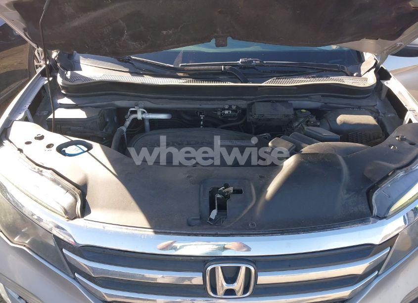 Photo 10 of 2017 Honda Pilot EX-L (VIN 5FNYF5H5XHB019800)